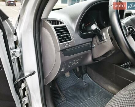 Серый Хендай Санта Фе, объемом двигателя 2.2 л и пробегом 258 тыс. км за 11450 $, фото 28 на Automoto.ua