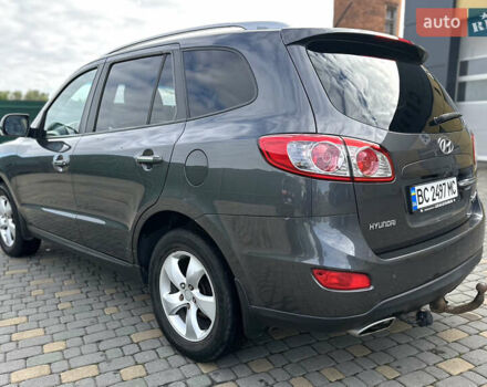 Сірий Хендай Санта Фе, об'ємом двигуна 2.2 л та пробігом 296 тис. км за 10800 $, фото 9 на Automoto.ua