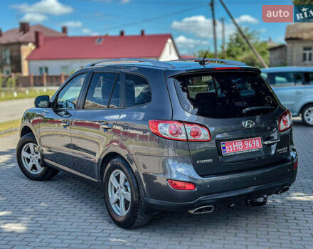 Серый Хендай Санта Фе, объемом двигателя 2.2 л и пробегом 229 тыс. км за 11900 $, фото 10 на Automoto.ua