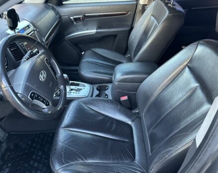 Серый Хендай Санта Фе, объемом двигателя 2.2 л и пробегом 162 тыс. км за 11500 $, фото 6 на Automoto.ua