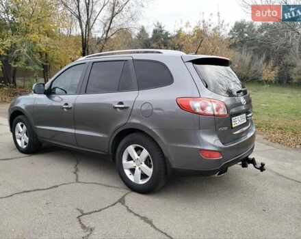 Сірий Хендай Санта Фе, об'ємом двигуна 2.2 л та пробігом 162 тис. км за 13500 $, фото 7 на Automoto.ua