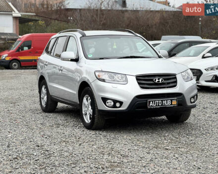 Серый Хендай Санта Фе, объемом двигателя 2.2 л и пробегом 200 тыс. км за 11000 $, фото 3 на Automoto.ua