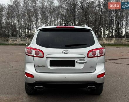 Сірий Хендай Санта Фе, об'ємом двигуна 2.2 л та пробігом 180 тис. км за 11200 $, фото 11 на Automoto.ua