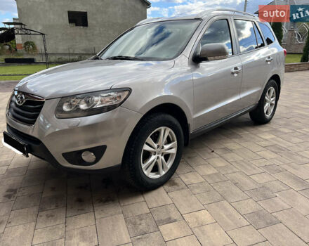 Серый Хендай Санта Фе, объемом двигателя 2.2 л и пробегом 245 тыс. км за 12900 $, фото 14 на Automoto.ua