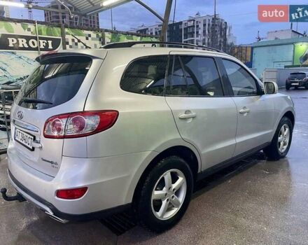 Сірий Хендай Санта Фе, об'ємом двигуна 2 л та пробігом 270 тис. км за 12500 $, фото 5 на Automoto.ua