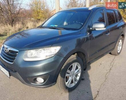 Сірий Хендай Санта Фе, об'ємом двигуна 2.36 л та пробігом 208 тис. км за 12500 $, фото 1 на Automoto.ua