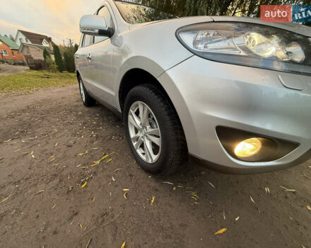 Серый Хендай Санта Фе, объемом двигателя 2.2 л и пробегом 226 тыс. км за 12999 $, фото 15 на Automoto.ua