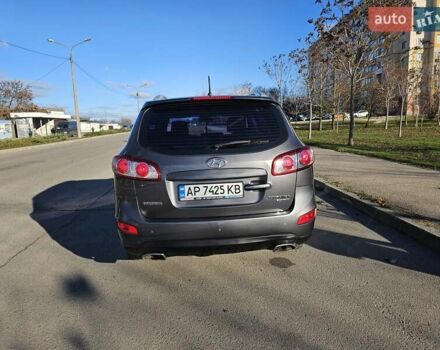 Серый Хендай Санта Фе, объемом двигателя 2.36 л и пробегом 220 тыс. км за 11799 $, фото 7 на Automoto.ua