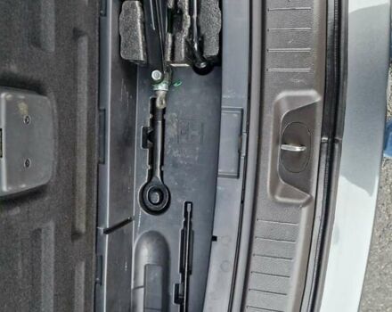 Серый Хендай Санта Фе, объемом двигателя 2.2 л и пробегом 165 тыс. км за 12500 $, фото 19 на Automoto.ua