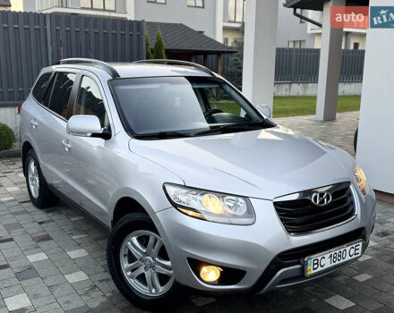 Серый Хендай Санта Фе, объемом двигателя 2.2 л и пробегом 191 тыс. км за 12900 $, фото 5 на Automoto.ua