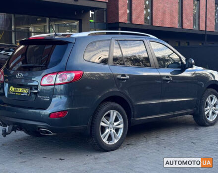 Сірий Хендай Санта Фе, об'ємом двигуна 2.2 л та пробігом 219 тис. км за 12800 $, фото 5 на Automoto.ua