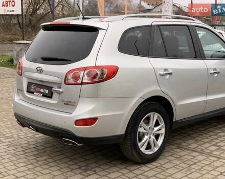 Серый Хендай Санта Фе, объемом двигателя 2.2 л и пробегом 193 тыс. км за 14255 $, фото 15 на Automoto.ua