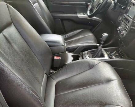 Сірий Хендай Санта Фе, об'ємом двигуна 2 л та пробігом 270 тис. км за 12500 $, фото 16 на Automoto.ua