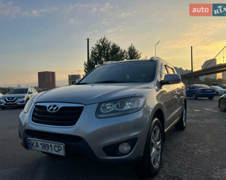 Серый Хендай Санта Фе, объемом двигателя 2.36 л и пробегом 51 тыс. км за 10800 $, фото 5 на Automoto.ua