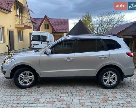 Сірий Хендай Санта Фе, об'ємом двигуна 2.2 л та пробігом 325 тис. км за 13800 $, фото 4 на Automoto.ua