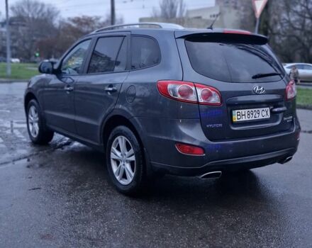 Серый Хендай Санта Фе, объемом двигателя 2.4 л и пробегом 194 тыс. км за 11500 $, фото 2 на Automoto.ua