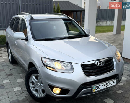 Серый Хендай Санта Фе, объемом двигателя 2.2 л и пробегом 191 тыс. км за 12900 $, фото 4 на Automoto.ua