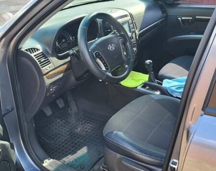 Хендай Санта Фе 2011 в Сумах на Automoto.ua Серый Хендай Санта Фе, объемом двигателя 2.2 л и пробегом 190 тыс. км за 12800 $, фото 3 на Automoto.ua