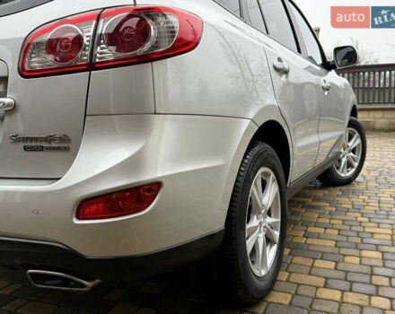 Серый Хендай Санта Фе, объемом двигателя 2.2 л и пробегом 148 тыс. км за 12950 $, фото 16 на Automoto.ua