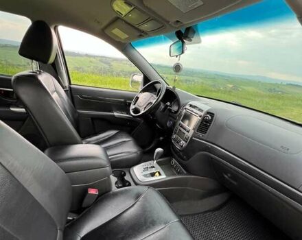 Сірий Хендай Санта Фе, об'ємом двигуна 2.2 л та пробігом 201 тис. км за 13000 $, фото 7 на Automoto.ua