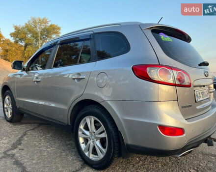 Серый Хендай Санта Фе, объемом двигателя 2.36 л и пробегом 51 тыс. км за 10800 $, фото 7 на Automoto.ua