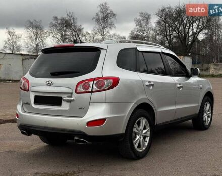 Сірий Хендай Санта Фе, об'ємом двигуна 2.2 л та пробігом 180 тис. км за 11200 $, фото 13 на Automoto.ua