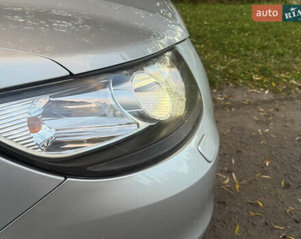 Серый Хендай Санта Фе, объемом двигателя 2.2 л и пробегом 226 тыс. км за 12999 $, фото 26 на Automoto.ua