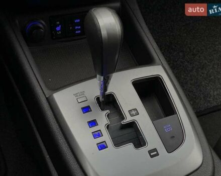 Серый Хендай Санта Фе, объемом двигателя 2.2 л и пробегом 193 тыс. км за 14255 $, фото 46 на Automoto.ua