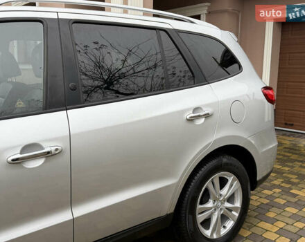 Серый Хендай Санта Фе, объемом двигателя 2.2 л и пробегом 148 тыс. км за 12950 $, фото 17 на Automoto.ua