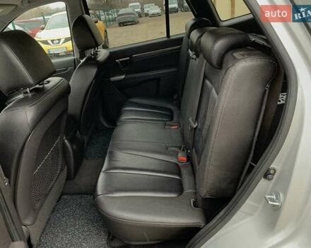 Серый Хендай Санта Фе, объемом двигателя 2.2 л и пробегом 193 тыс. км за 14255 $, фото 27 на Automoto.ua