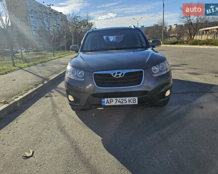 Серый Хендай Санта Фе, объемом двигателя 2.36 л и пробегом 220 тыс. км за 11799 $, фото 5 на Automoto.ua
