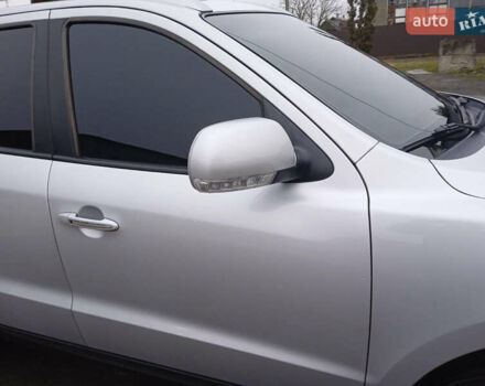 Сірий Хендай Санта Фе, об'ємом двигуна 2.2 л та пробігом 229 тис. км за 14000 $, фото 9 на Automoto.ua