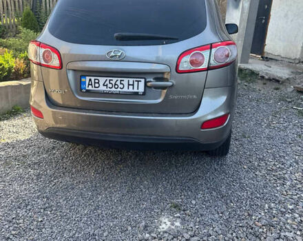Серый Хендай Санта Фе, объемом двигателя 2.36 л и пробегом 176 тыс. км за 11500 $, фото 2 на Automoto.ua