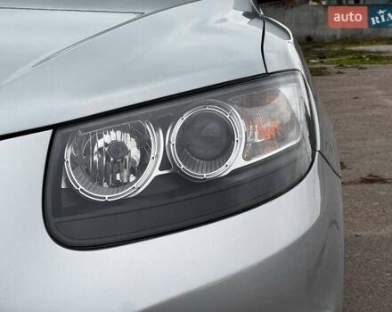 Сірий Хендай Санта Фе, об'ємом двигуна 2.2 л та пробігом 180 тис. км за 11200 $, фото 3 на Automoto.ua