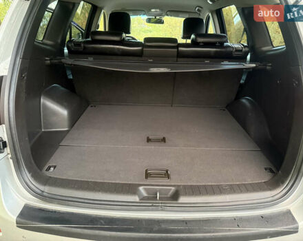 Серый Хендай Санта Фе, объемом двигателя 2.2 л и пробегом 226 тыс. км за 12999 $, фото 45 на Automoto.ua