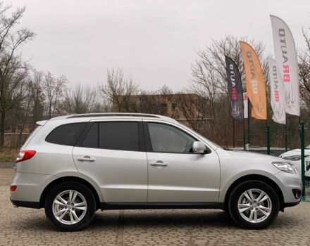 Серый Хендай Санта Фе, объемом двигателя 2.2 л и пробегом 193 тыс. км за 14255 $, фото 7 на Automoto.ua