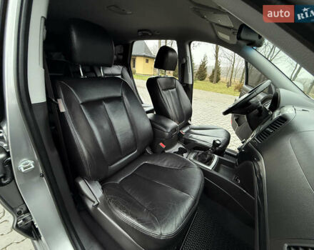 Серый Хендай Санта Фе, объемом двигателя 2 л и пробегом 236 тыс. км за 12600 $, фото 21 на Automoto.ua