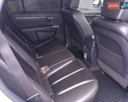 Сірий Хендай Санта Фе, об'ємом двигуна 2.2 л та пробігом 229 тис. км за 14000 $, фото 10 на Automoto.ua