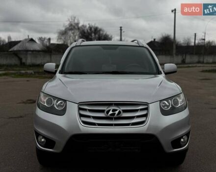Сірий Хендай Санта Фе, об'ємом двигуна 2.2 л та пробігом 180 тис. км за 11200 $, фото 7 на Automoto.ua