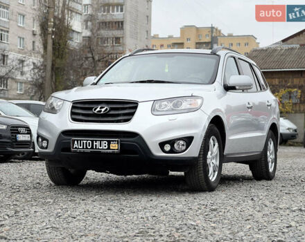 Серый Хендай Санта Фе, объемом двигателя 2.2 л и пробегом 200 тыс. км за 11000 $, фото 1 на Automoto.ua