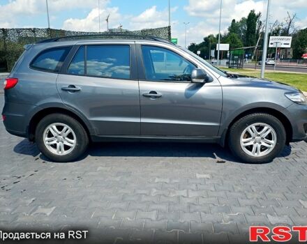 Серый Хендай Санта Фе, объемом двигателя 2.2 л и пробегом 294 тыс. км за 11500 $, фото 3 на Automoto.ua