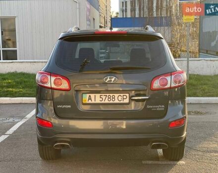 Серый Хендай Санта Фе, объемом двигателя 2.2 л и пробегом 223 тыс. км за 12800 $, фото 1 на Automoto.ua