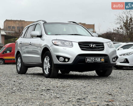 Серый Хендай Санта Фе, объемом двигателя 2.2 л и пробегом 200 тыс. км за 11000 $, фото 4 на Automoto.ua