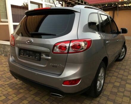 Хендай Санта Фе 2011 у Ахтырке на Automoto.ua Сірий Хендай Санта Фе, об'ємом двигуна 2.2 л та пробігом 243 тис. км за 11350 $, фото 1 на Automoto.ua