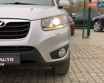 Серый Хендай Санта Фе, объемом двигателя 2.2 л и пробегом 193 тыс. км за 14255 $, фото 6 на Automoto.ua