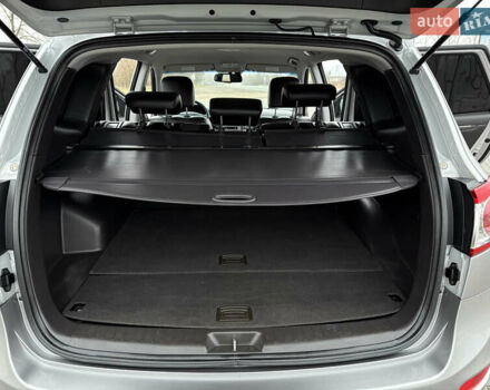 Серый Хендай Санта Фе, объемом двигателя 2 л и пробегом 236 тыс. км за 12600 $, фото 26 на Automoto.ua