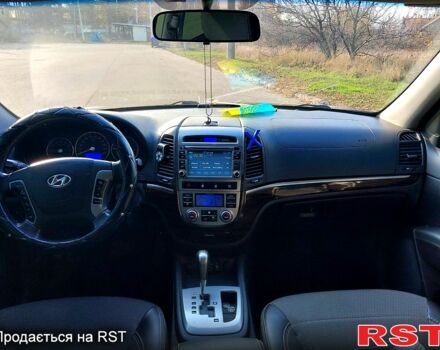 Сірий Хендай Санта Фе, об'ємом двигуна 2.4 л та пробігом 208 тис. км за 12500 $, фото 10 на Automoto.ua