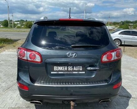 Хендай Санта Фе 2011 у Чернівцях на Automoto.ua Сірий Хендай Санта Фе, об'ємом двигуна 2.2 л та пробігом 250 тис. км за 11679 $, фото 20 на Automoto.ua
