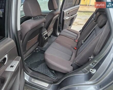 Серый Хендай Санта Фе, объемом двигателя 2.2 л и пробегом 165 тыс. км за 12500 $, фото 37 на Automoto.ua