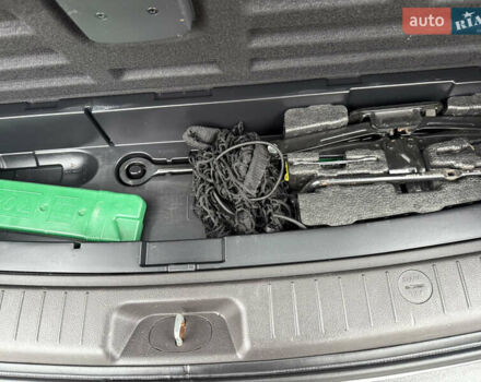 Сірий Хендай Санта Фе, об'ємом двигуна 2.2 л та пробігом 230 тис. км за 12977 $, фото 33 на Automoto.ua